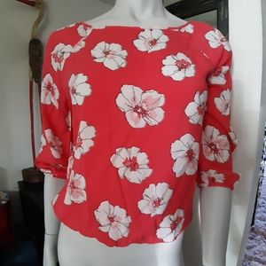 $5 W/BUNDLE 3/4 Sleeve Top XS Melon Poppy Color